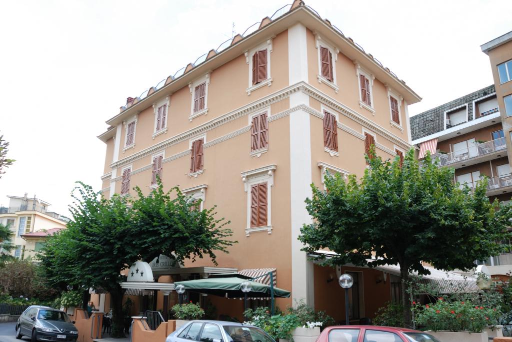 Hotel Iris Crillon