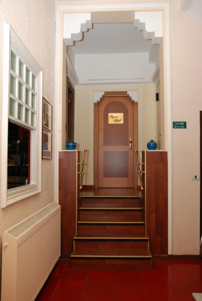 Hotel Iris Crillon 3*